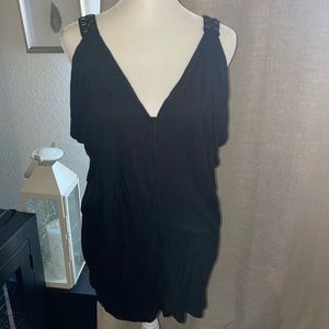 🦋3 for $30🦋 Cache black sleeveless top with stud detail